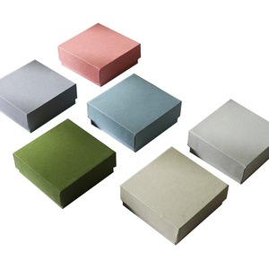 Cajas de Regalo Magnéticas al por Mayor con Relieve y Laminación Mate, Hechas con Materiales Reciclados, con Inserto de Espuma EVA para Navidad - Product Image 2