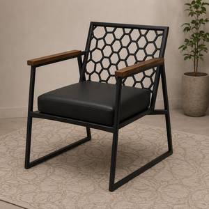 Fauteuil moderne en métal avec dossier en nid d'abeille, accoudoirs en bois et siège rembourré pour salon, bureau ou salle de séjour - Product Image 1