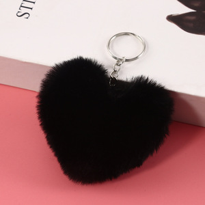 Vente en <span class=keywords><strong>gros</strong></span> de porte-clés en fourrure de léopard moelleuse de 8 cm, <span class=keywords><strong>pompon</strong></span> en peluche, porte-clés de voiture, fleur en fausse fourrure, pendentif de sac de dessin animé, porte-clés en forme de cœur - Product Image 5
