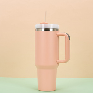 Échantillon Gratuit - Gobelet Isotherme Personnalisé 40oz en Acier Inoxydable avec Poignée et Paille - Grande Tasse de Voyage Thermique - Product Image 3