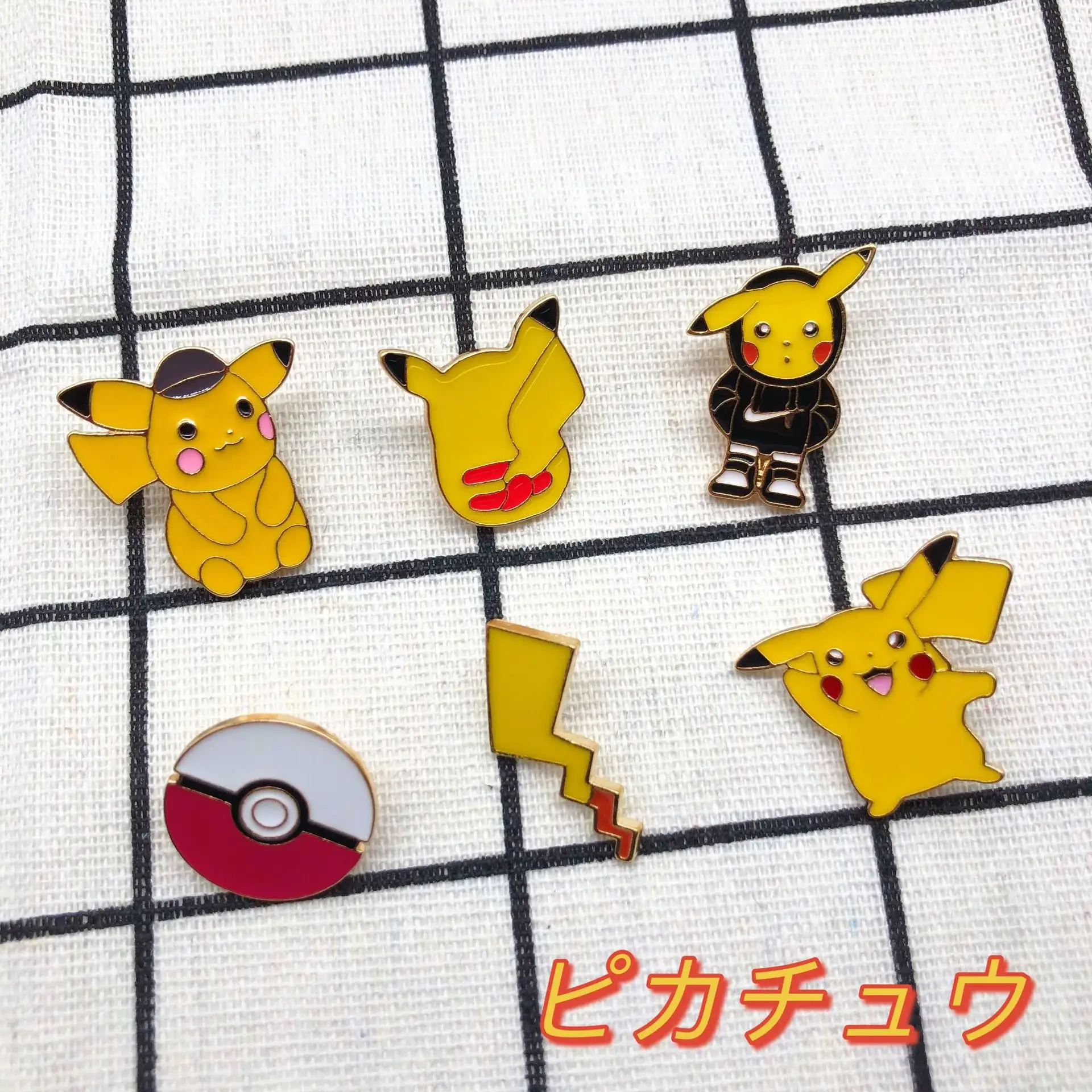 Custom Cute Metal Japanese Cartoon Squirtle Enamel Lapel Pins for Hat