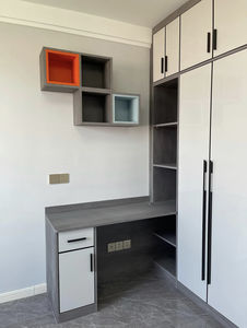 <span class=keywords><strong>Suite</strong></span> di Mobili Integrati Salvaspazio - Combinazione di Armadio, Scrivania e Scaffali - Product Image 1