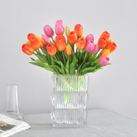 Bouquet de 5 tulipes artificielles à tige courte, décoration d'intérieur, accessoires photo de mariage, fleurs artificielles en plastique souple, style naturel