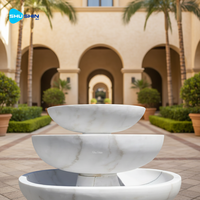 Fontaine à trois niveaux de style contemporain, fontaine grecque pour femmes, statue en marbre blanc, design européen moderne, grande fontaine à plusieurs niveaux