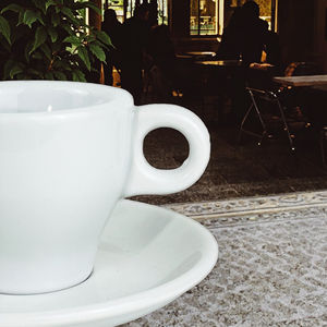 EN PACK Diseño clásico italiano 80ML Taza de espresso Taza de café de doble tiro de cerámica de 9mm de espesor para elaboración a mano - Product Image 2