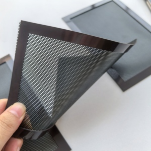 Filet anti-poussière de châssis en PVC noir pour ventilateurs d'<span class=keywords><strong>ordinateur</strong></span> Filet de klaxon audio avec aimant de poinçonnage Service de traitement de coupe personnalisé - Product Image 6