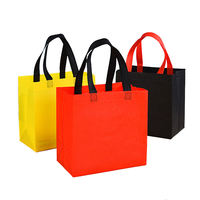 Herbruikbare, ecovriendelijke, grote boodschappentas van non-woven materiaal voor supermarkten, boodschappen, kleding, fruit, cadeaus en dagelijks gebruik