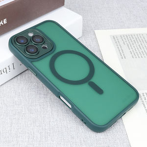 Étui de téléphone magnétique tout compris à pores fins et toucher doux, adapté aux iPhone 16 et iPhone 17 - Product Image 5