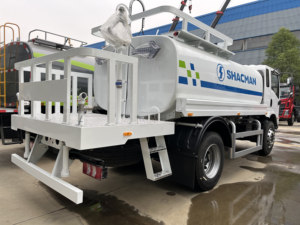 Nuevo Camión Cisterna de Agua para Riego y Control de Polvo en Carreteras, 5m3, para Uso Municipal, en Venta en China - Product Image 2
