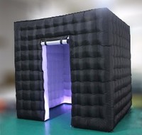 Tente gonflable incurvée à LED durable à 3 portes pour la publicité