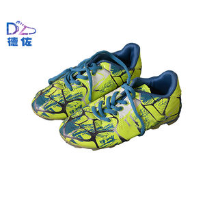 <span class=keywords><strong>Scarpe</strong></span> <span class=keywords><strong>da</strong></span> <span class=keywords><strong>Calcio</strong></span> di Alta Qualità <span class=keywords><strong>in</strong></span> Pelle Usate per Sport Invernali Estivi e Primaverili Disponibili <span class=keywords><strong>in</strong></span> Stock - Product Image 5