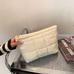 New Design Customized Quilting Women's Toiletry Bag Casual Travel Puffer Cosmetic Storage Pouch Makeup Bag With Zipper - Product Image 3
