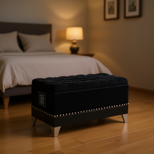 Panca Contenitore Nera Trapuntata con Bordo Decorativo a Borchie, Arredamento Camera da Letto, Design Moderno, Stile Contemporaneo, Rivestimento in Tessuto - Product Image 2