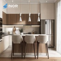 Armários de Cozinha Modernos de Alta Qualidade em Madeira Maciça de Nogueira com Ferragens Premium em Latão, Iluminação LED, Torneira Personalizada, Dobradiças e Cesto de Gaveta 5+