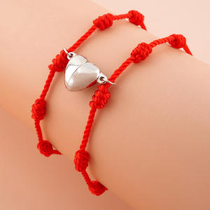 Tali Merah Tali Hitam Sumpah Pinky Janji Gelang Pasangan Benang Dapat Disesuaikan Magnet Hati 7 Simpul Beruntung Gelang Macrame - Product Image 4
