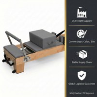 Lit de Pilates Reformer Deluxe en Bois d'Érable et Cuir PU - Appareil Robuste et Polyvalent pour Usage Privé, Fitness et Yoga, Personnalisable