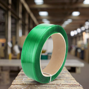 Gran oferta, cinta de embalaje de plástico <span class=keywords><strong>PET</strong></span> de tamaño personalizado de 16-25mm, cinta enrollada verde elástica de alta tenacidad en relieve para embalaje Manual - Product Image 1