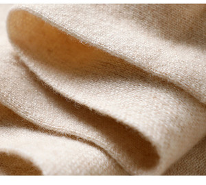 Chal de Cachemira Tejido con Mangas Murciélago para Mujer, Suave y Cálido, con Frente Abierto, Bufanda Envolvente para Otoño Invierno, Uso Diario y Fiestas - Product Image 6