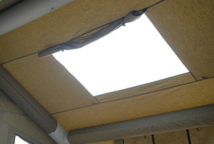 Tentes gonflables portables de grande taille en tissu Oxford, quatre saisons, double couche, installation rapide, pièces détachables, abri de camping imperméable - Product Image 4