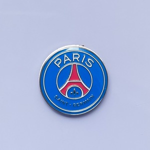 Logo de <span class=keywords><strong>club</strong></span> de football pour <span class=keywords><strong>Ronaldo</strong></span>, badge de téléphone portable dessin animé, décoration de voiture, cadeau pour petit ami, broche tridimensionnelle à coller - Product Image 3