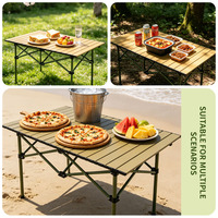 Table pliante rectangulaire 4 places avec base trépied, facile à transporter, idéale pour pique-nique et plage