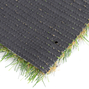 Césped artificial sintético de 35-45 mm personalizado de fábrica, para jardín exterior, resistente a los rayos UV, para embellecimiento de jardines. - Product Image 4