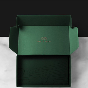 Venta al por mayor logotipo impreso personalizado sobres plegable caja de papel de regalo de cartón negro envío corrugado embalaje cajas de correo personalizado - Product Image 1