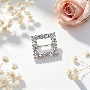 Broche élégante nœud papillon perlé ajouré, boucle de foulard, épingle décorative pour col de pull pour femme - Product Image 6