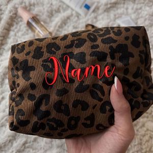 Bolsa de Maquillaje Personalizada con Estampado de Leopardo y Bordado, Bolsa con Estampado Animal, Bolsa con Estampado de Guepardo, Neceser con Estampado de Guepardo - Product Image 1