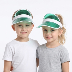 Vente en gros de visières solaires rétro colorées en PVC plastique, visières transparentes néon claires pour les fêtes des années 80 et 90, la plage, le tennis, les sports de plein air - Product Image 2
