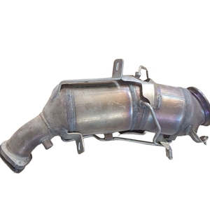 Système d'échappement automobile, compatible avec le modèle 2.0T Cadillac CT4/CT 2021-2023, doté d'un nouveau catalyseur à trois voies - Product Image 2