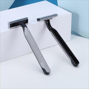 Disposable Twin <b>Blade</b> Men's <b>Razor</b> with Plastic Rubber Handle and Stainless Steel <b>Blade</b> - Product Image 4