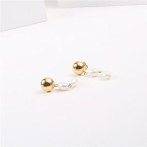 Boucles <span class=keywords><strong>d</strong></span>'oreilles à pampilles de style français 2023 nouvelles boucles <span class=keywords><strong>d</strong></span>'oreilles en acier inoxydable pour femmes - Product Image 4