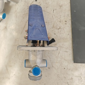 Pédale de frein pour engins de construction, compatible 4120003758 pour SDLG 953, valve de frein à air <span class=keywords><strong>60F</strong></span> avec lumière - Product Image 4