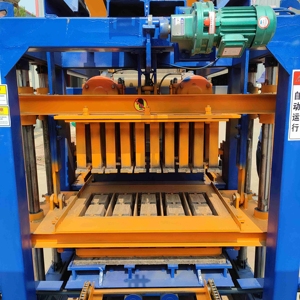 Machine à blocs de béton à emboîtement de cendres volantes fabrication de briques <span class=keywords><strong>prix</strong></span> Machinary à vendre Machine De <span class=keywords><strong>Parpaing</strong></span> - Product Image 3