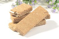 Loacker Quadratini Wafer Cookies 156g Texture croustillante Saveurs de chocolat au lait Goût sucré À base de farine de blé Sac emballé Carton