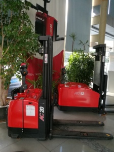 Apilador Eléctrico Heli Cbd20j de 2 Toneladas de Alta Calidad a Precio Económico - Product Image 6
