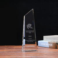 Trophée en cristal de style sportif pour la récompense des champions d'affaires, avec impression UV personnalisée et certificat