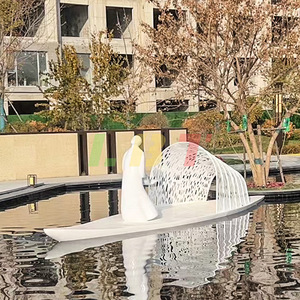Escultura de Barco de Fibra de Vidrio Libit, Geométrica Abstracta, para Exteriores, Personalizada, de Montaje en Suelo, Forma Irregular - Product Image 2