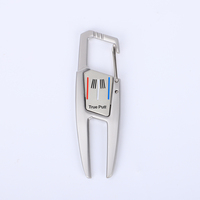 Prix de gros Logo gravé en acier inoxydable Golf Divot Décapsuleur Golf Outil Divot