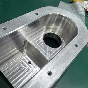 Servizi di Lavorazione CNC di Alta Precisione a 3/4/5 Assi per Parti in Metallo, Acciaio Inossidabile, Ottone, Alluminio e Titanio - Product Image 3
