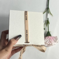 Boîte à bijoux et sac cadeau en carton personnalisé pour collier avec logo imprimé