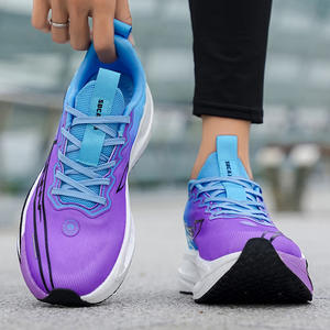 Scarpe da Corsa per Adolescenti, Scarpe da Gara con Piastra in Fibra di Carbonio, Suola Morbida Super Elastica a Quattro Colori, Tessuto Sportivo Leggero in Mesh - Product Image 2