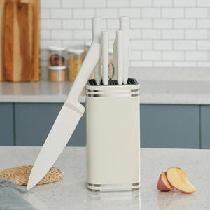 Ensemble de couteaux de cuisine en acier inoxydable blanc, sept pièces, avec support à bordure argentée, couteau de chef à lame droite - Product Image 1