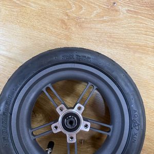 Rueda para Scooter Jiuxin 50/75-6.1, Neumático para Scooter Eléctrico, Absorción de Impactos, Rodamiento de Bolas - Product Image 3