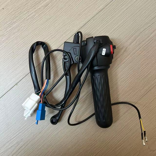 Electric Tricycle E Bicycle Speed Control Combination Switch Integrated Left and Right Handlebar Switch Drum Brake Model
