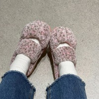 Chaussons d'intérieur pour femme, toutes saisons, à motif léopard, doublés velours, respirants, antidérapants, chauds, silencieux, style demi-Baotou, design patte de chat