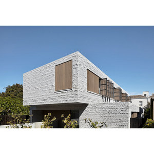 Villa Minimalista con Estructura de Hormigón, Diseño Moderno para Uso Residencial - Product Image 1