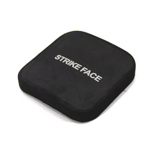 Plaque tactique Strike Face en nylon noir avec rembourrage et logo - Product Image 1