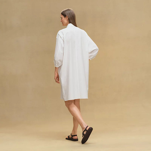 เดรสเชิ้ตผู้หญิง - ดีไซน์คอปกติดกระดุมด้านหน้า ผ้าผสมคอตตอนระบายอากาศได้ดี ความยาวปานกลาง มีเข็มขัดรัดเอว - Product Image 2